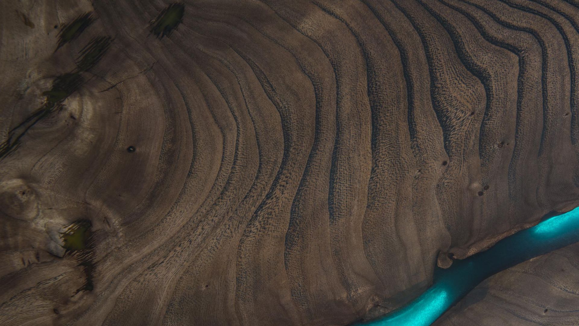 Разработка бренда Brutwood, создание сайта производителя мебели в стиле лофт