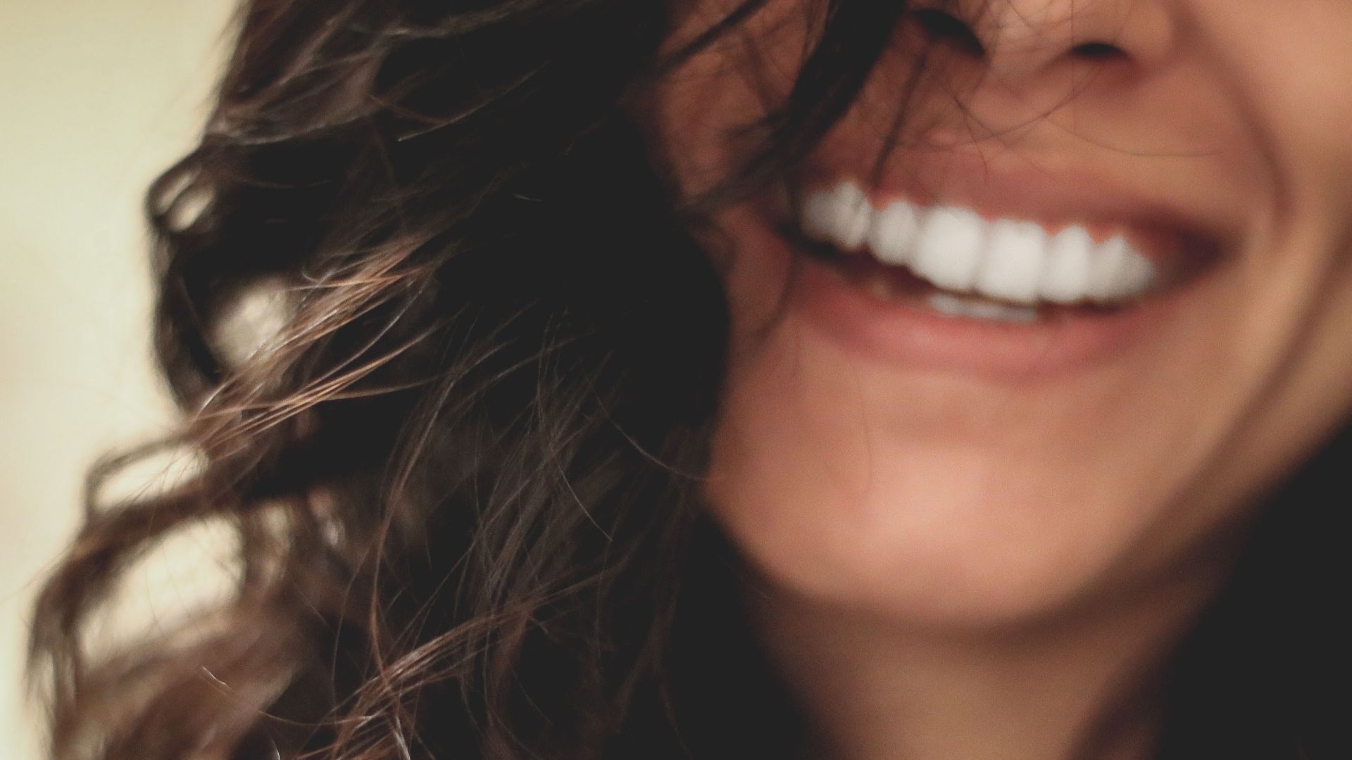 Стоматология «Кисс»: Точный расчет стоимости лечения зубов